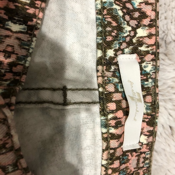 Jean 7 for all Mankind size 27 - Picture 2 of 5